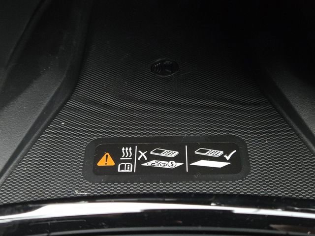 New 2026 Chevrolet Trax RS w/ Sunroof Package image 9