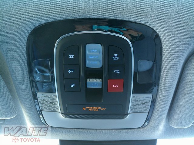 Used 2024 Hyundai Palisade Limited image 18