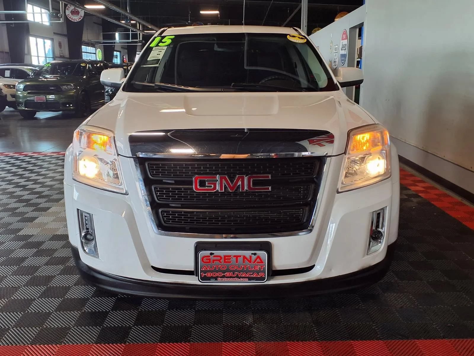 Used 2015 GMC Terrain SLE AWD/4WD image 3