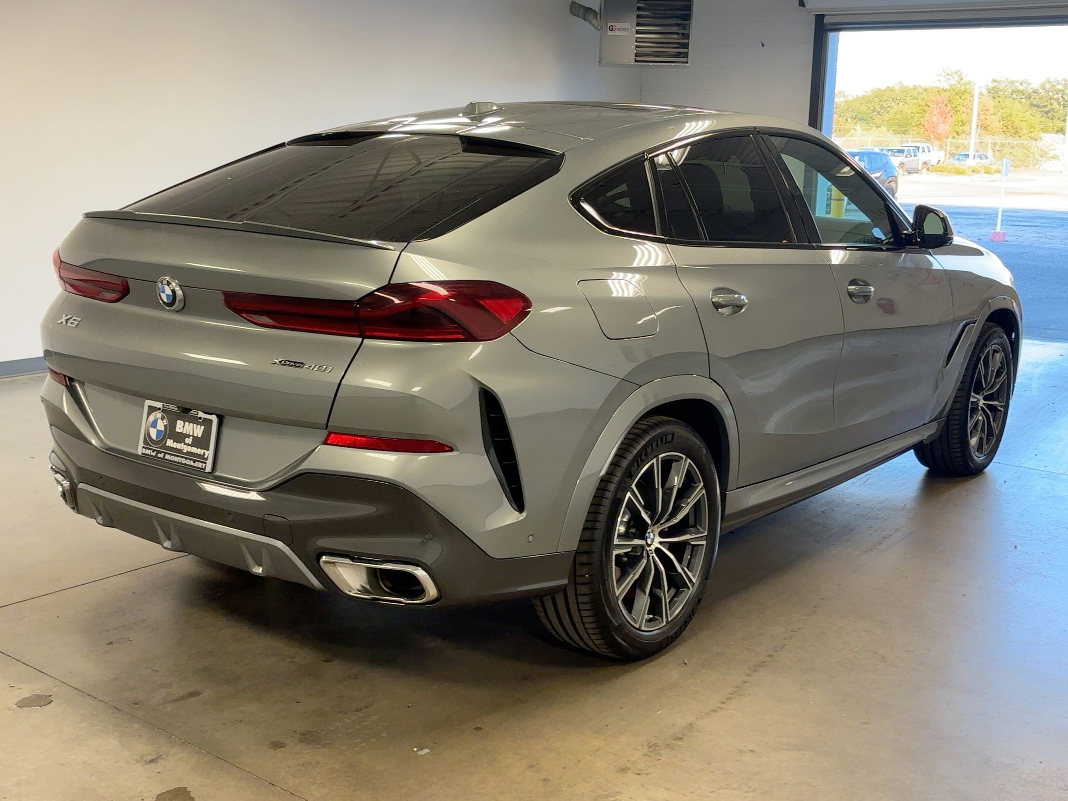 Certified 2024 BMW X6 xDrive40i image 7