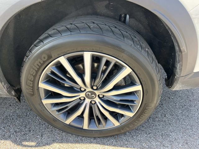 Used 2024 INFINITI QX60 Sensory AWD/4WD image 11