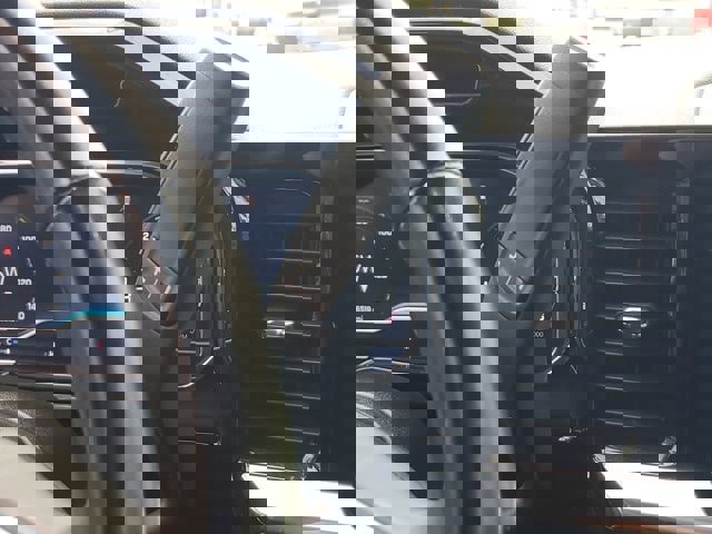 Used 2025 Chevrolet Silverado 1500 LT image 27