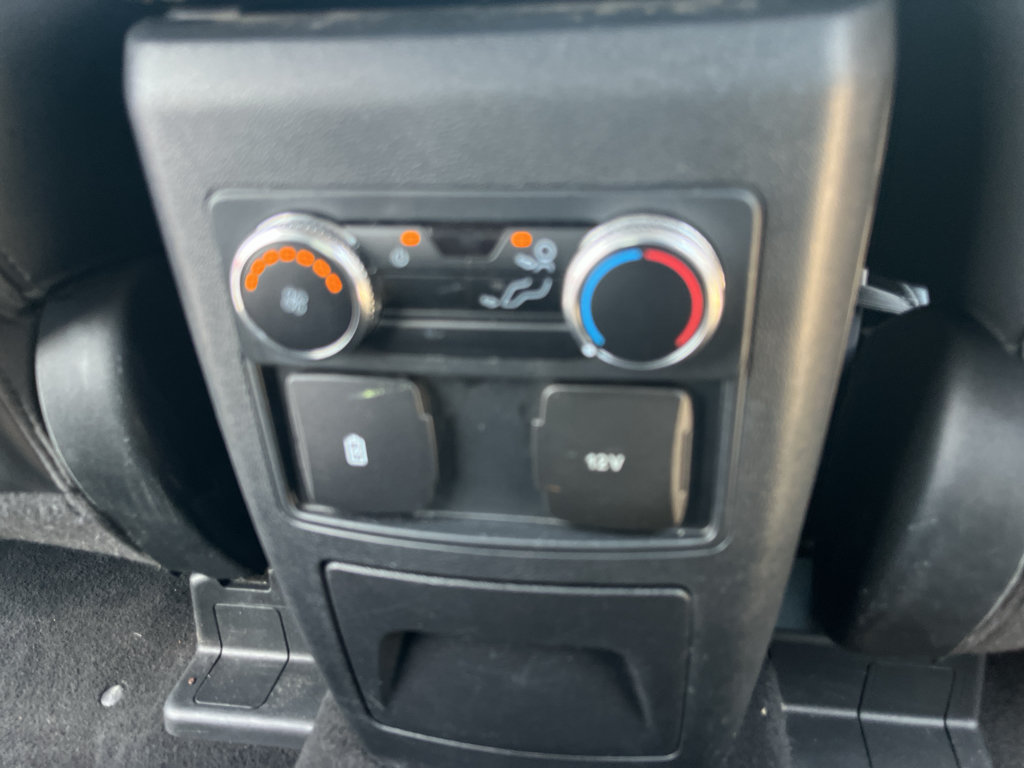 Used 2022 Ford Explorer XLT w/ Equipment Group 202A AWD/4WD image 45