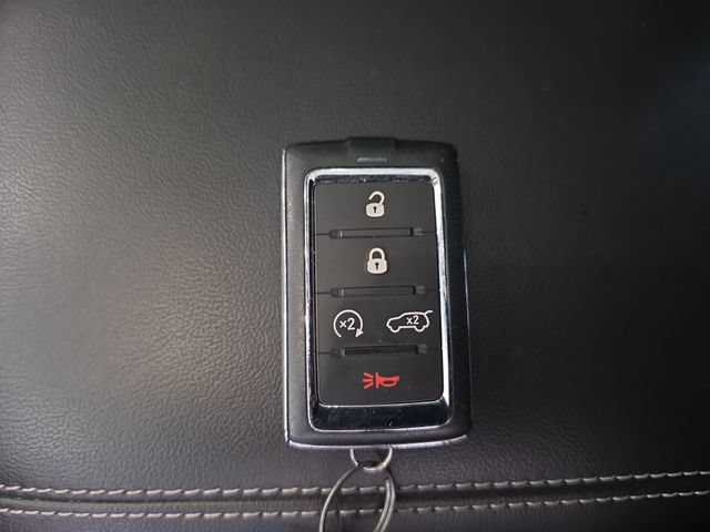 Used 2023 Jeep Grand Cherokee Altitude AWD/4WD image 34