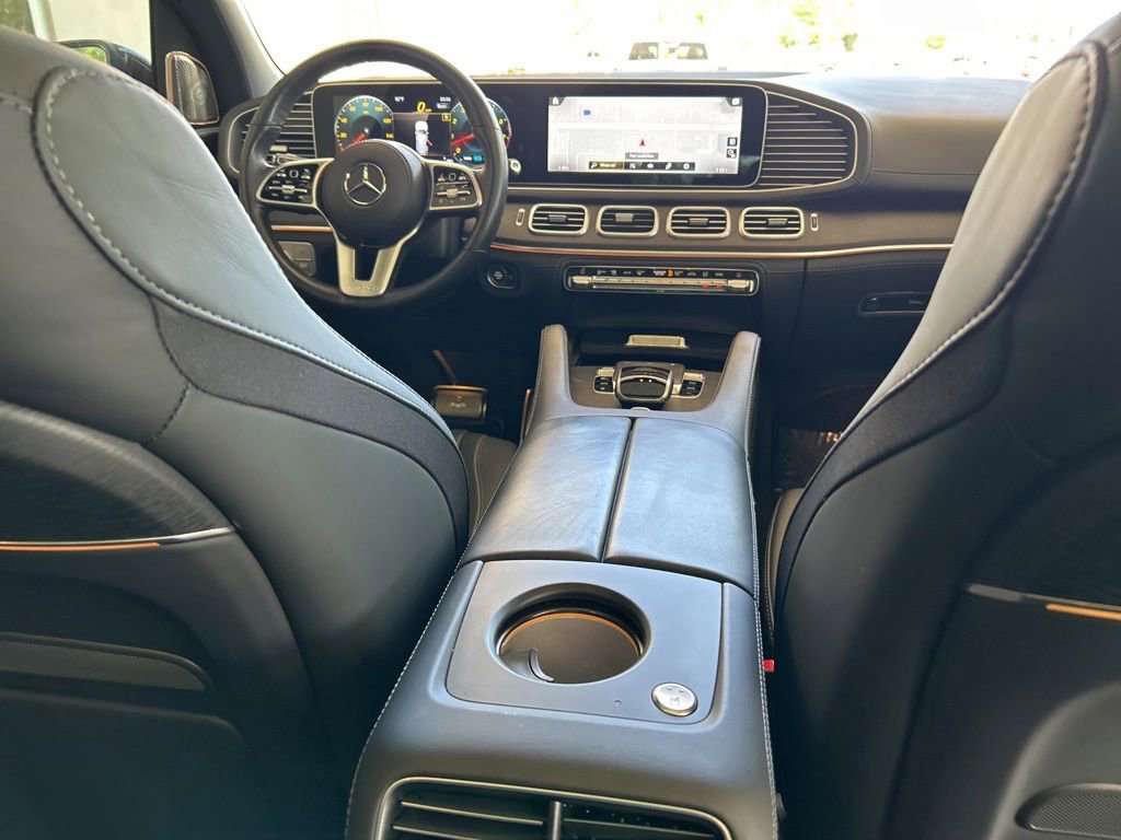 Used 2023 Mercedes-Benz Maybach GLS 600 4MATIC image 37