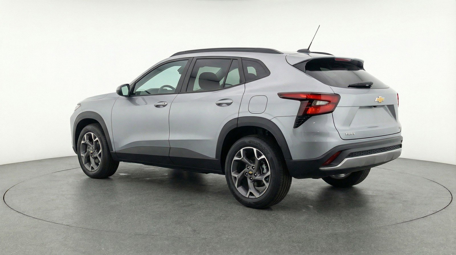 Used 2025 Chevrolet Trax LT image 6