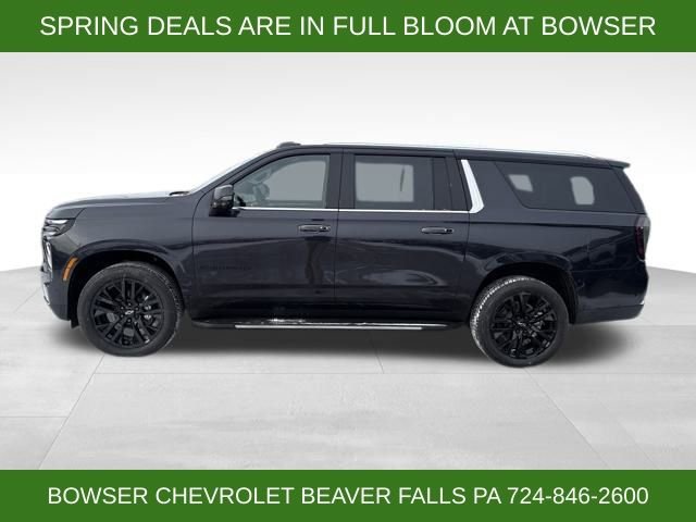 New 2026 Chevrolet Suburban Premier image 2