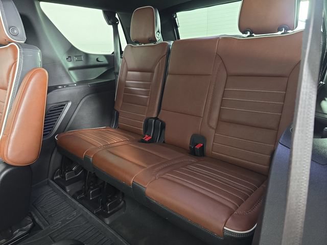 Used 2024 GMC Yukon Denali Ultimate AWD/4WD image 30