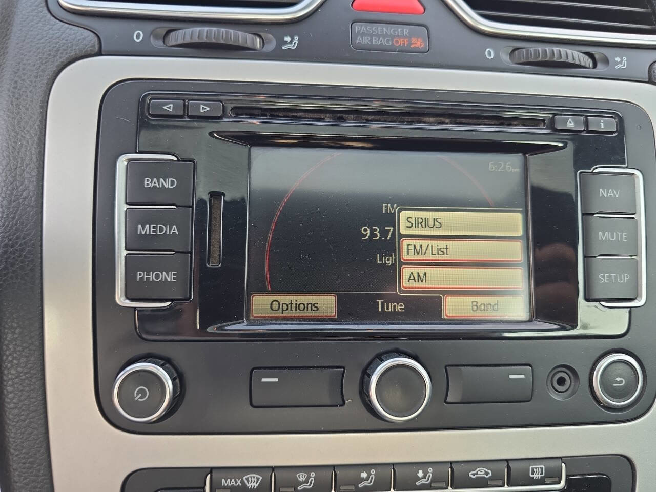 Used 2012 Volkswagen Eos Lux image 36