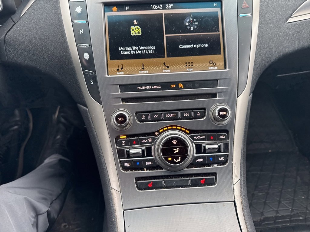 Used 2017 Lincoln MKZ Premiere image 21