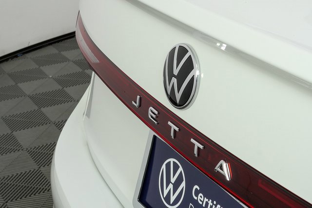 Used 2025 Volkswagen Jetta S image 32