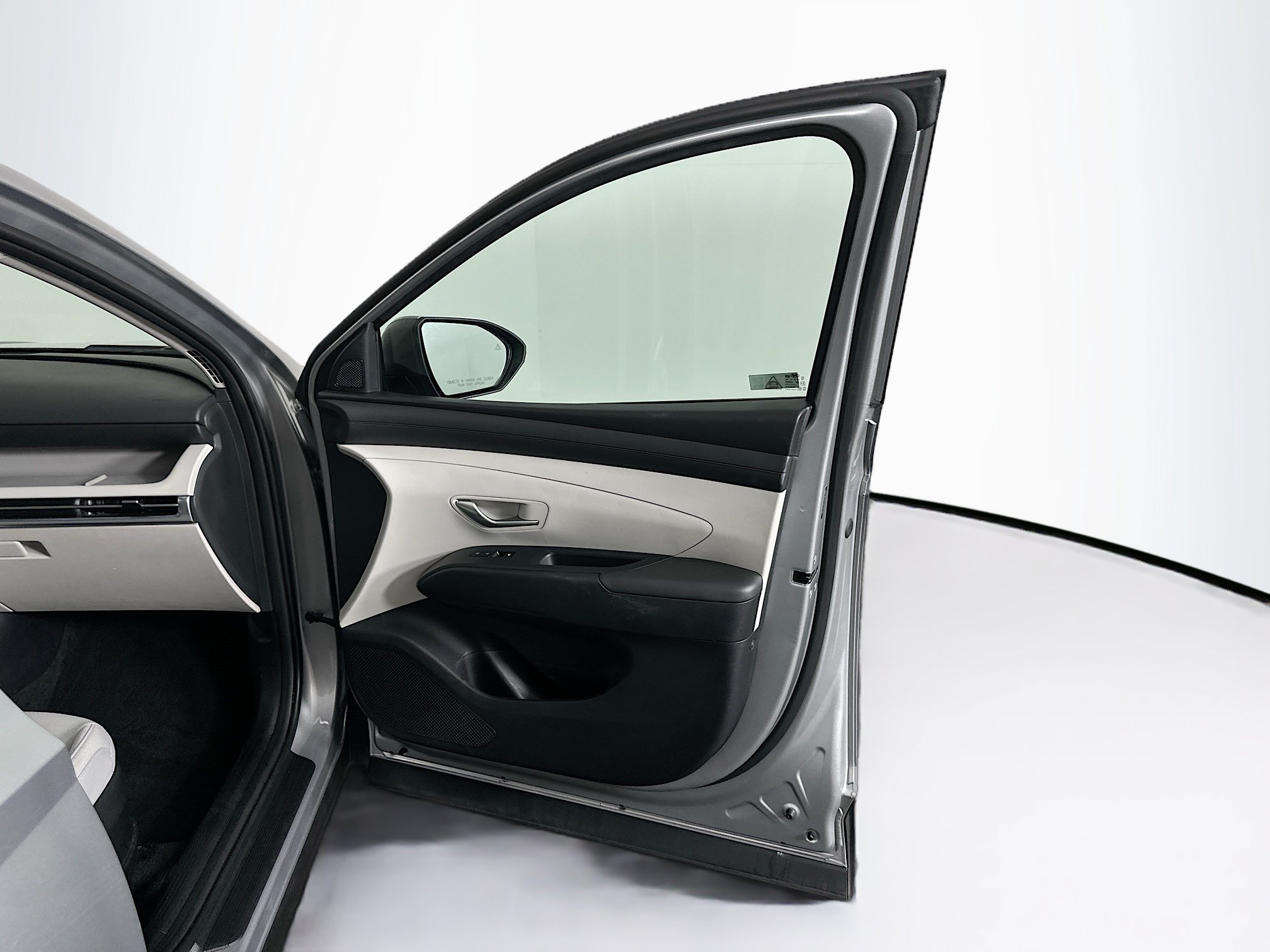 Used 2025 Hyundai Tucson SEL FWD image 32
