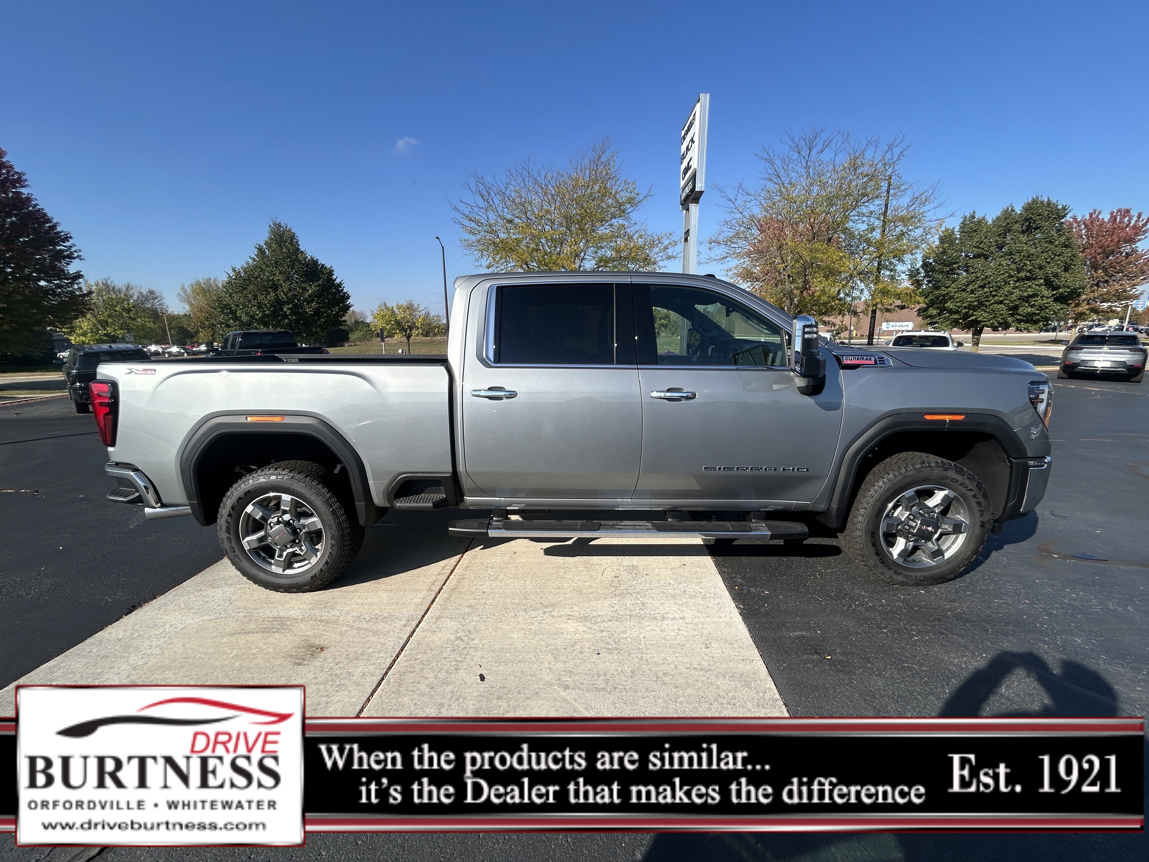 New 2026 GMC Sierra 3500 SLT w/ SLT Premium Package image 2