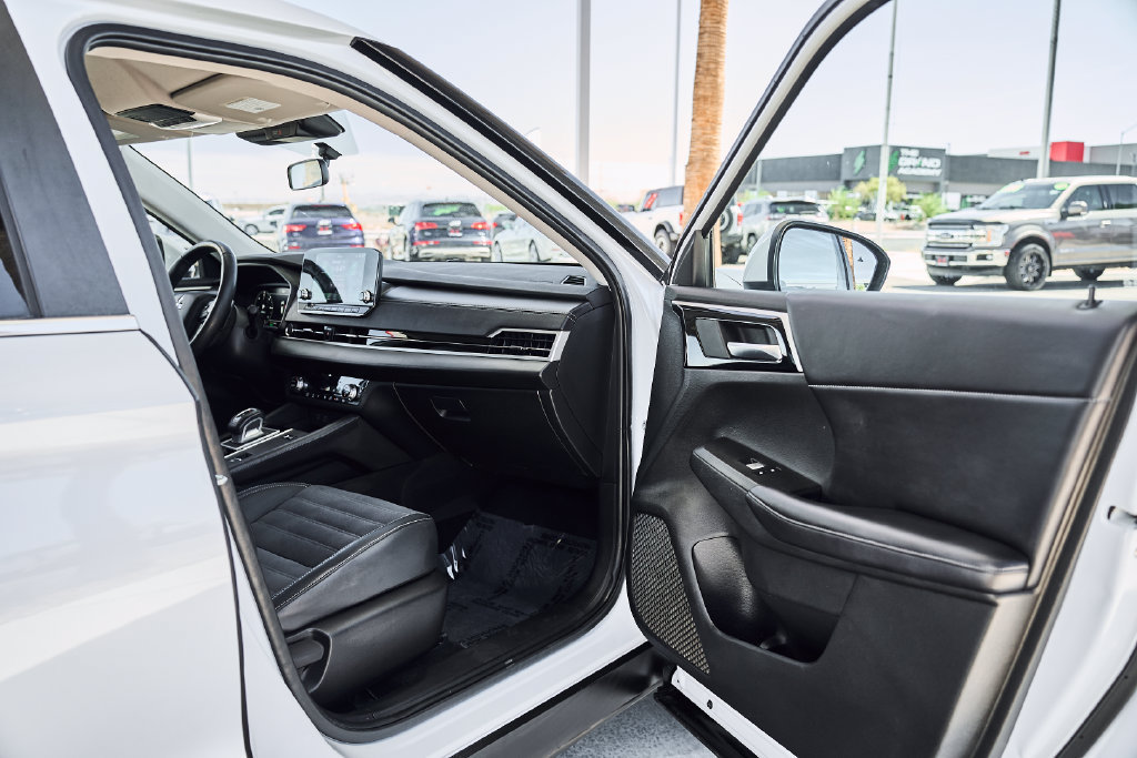 Used 2024 Mitsubishi Outlander SE AWD/4WD image 10