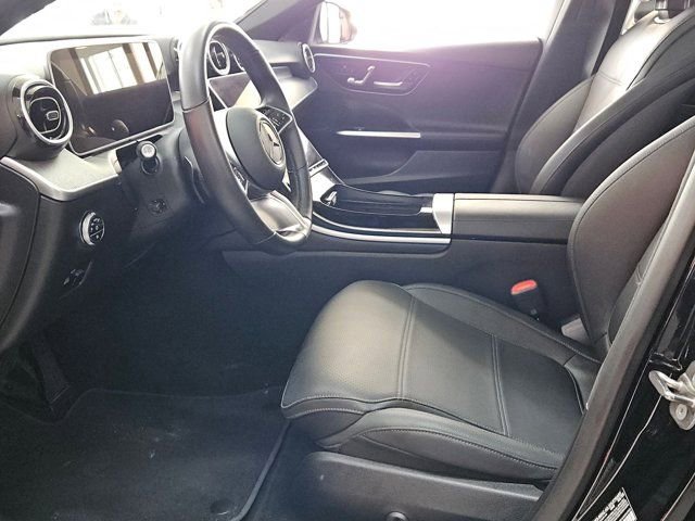 Used 2025 Mercedes-Benz C 300 4MATIC Sedan image 25