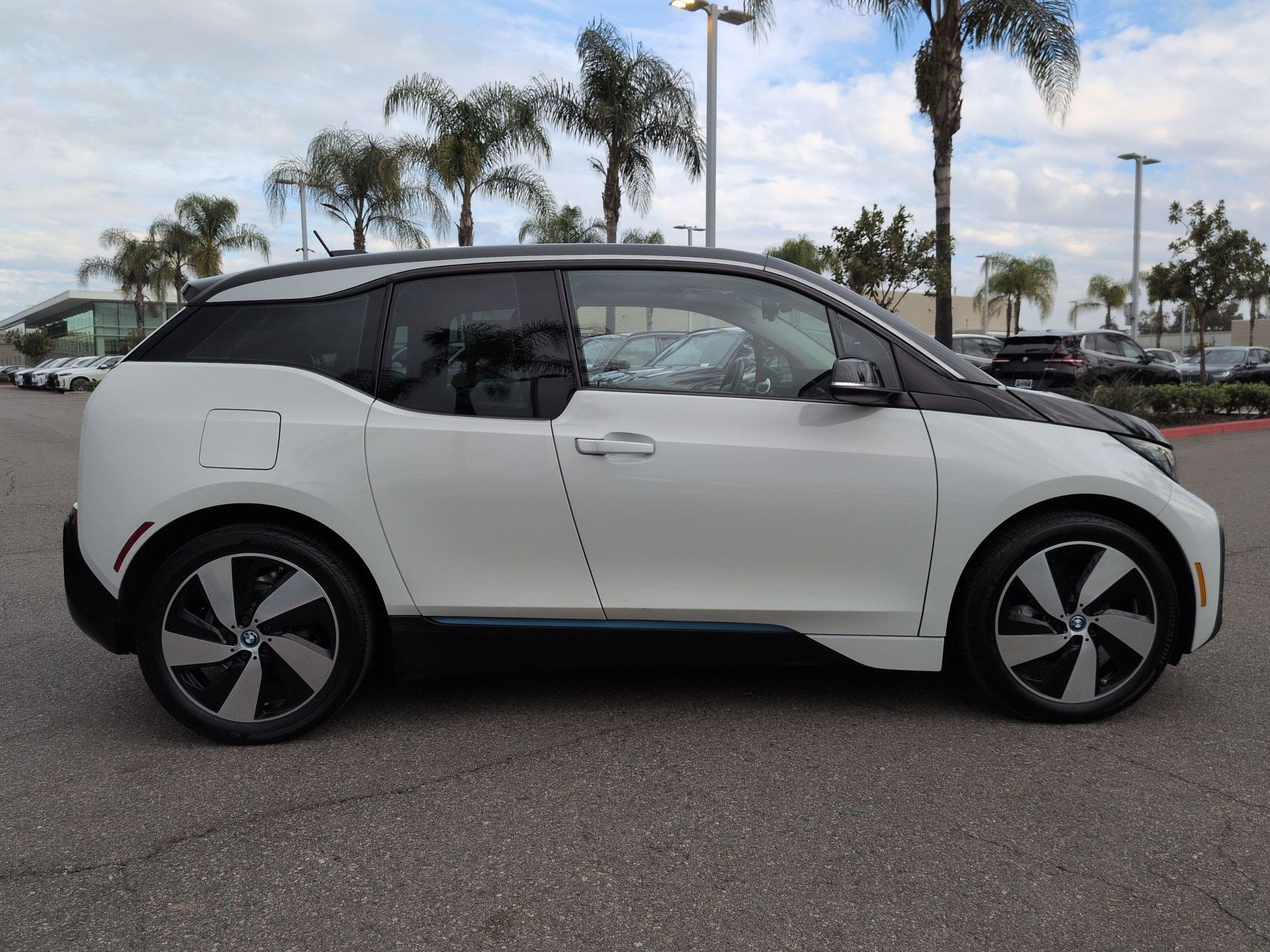 Used 2019 BMW i3 image 11