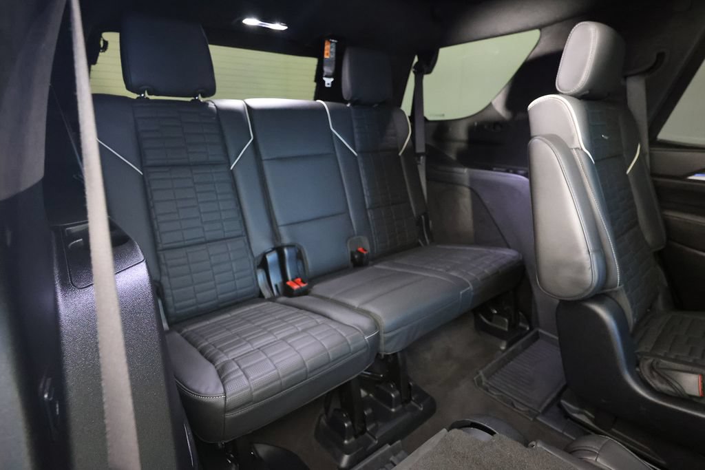 Used 2025 Cadillac Escalade V w/ LPO, Floor Liner Package AWD/4WD image 12