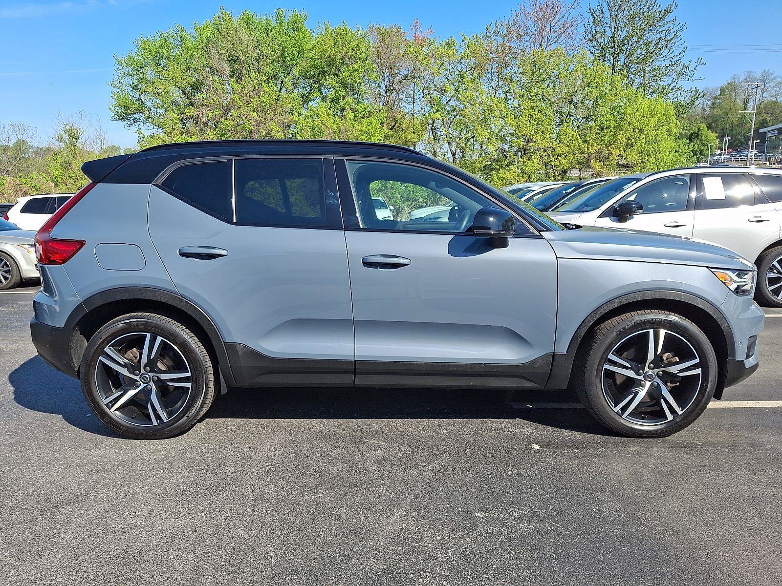 Used 2021 Volvo XC40 T5 R-Design w/ Advanced Package AWD/4WD image 7