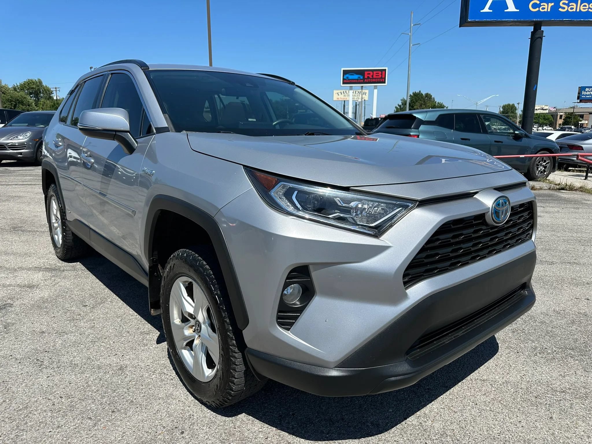 Used 2021 Toyota RAV4 XLE w/ Convenience Package AWD/4WD image 32