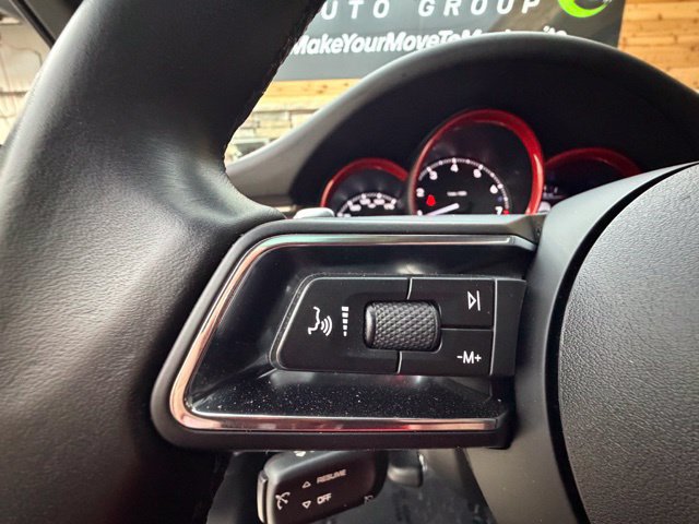 Used 2022 Porsche Macan AWD/4WD image 26