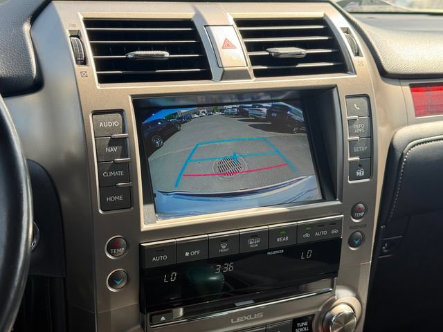 Used 2016 Lexus GX 460 Luxury AWD/4WD image 22