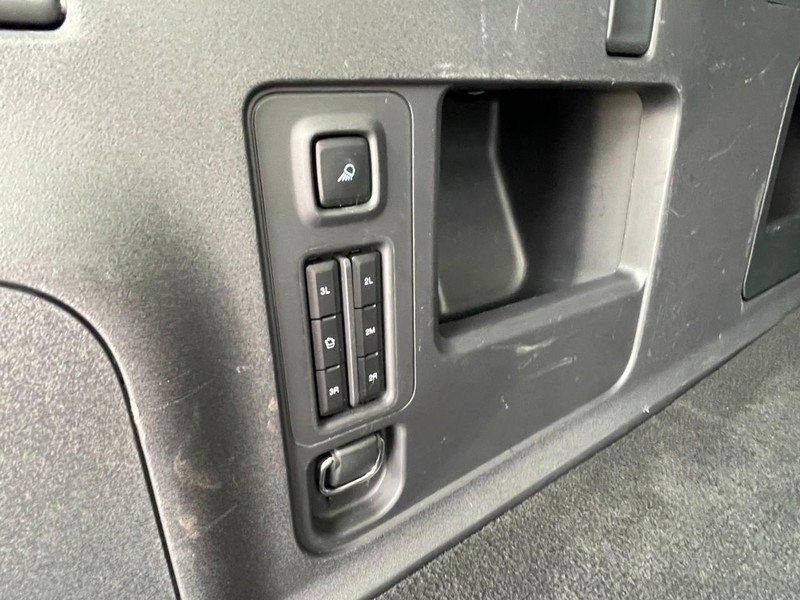 Used 2025 Ford Expedition Max Active image 16