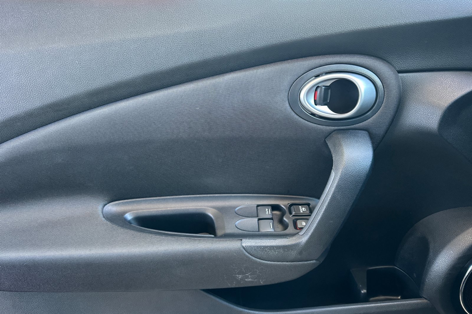 Used 2016 Honda CR-Z LX image 11