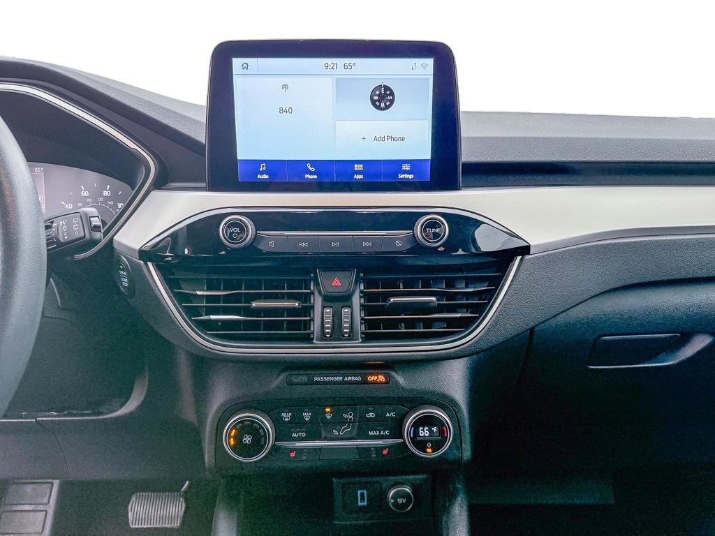 Used 2020 Ford Escape SE image 16