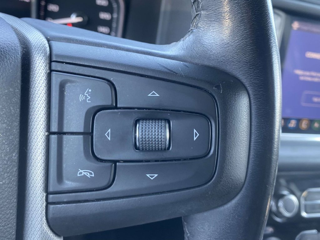 Used 2021 GMC Yukon Denali w/ Denali Premium Package RWD image 32