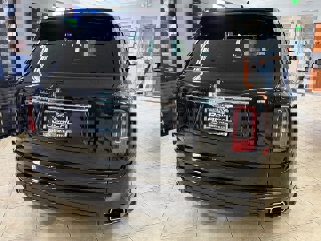 Used 2023 Rolls-Royce Cullinan w/ Dark Exterior Package image 12