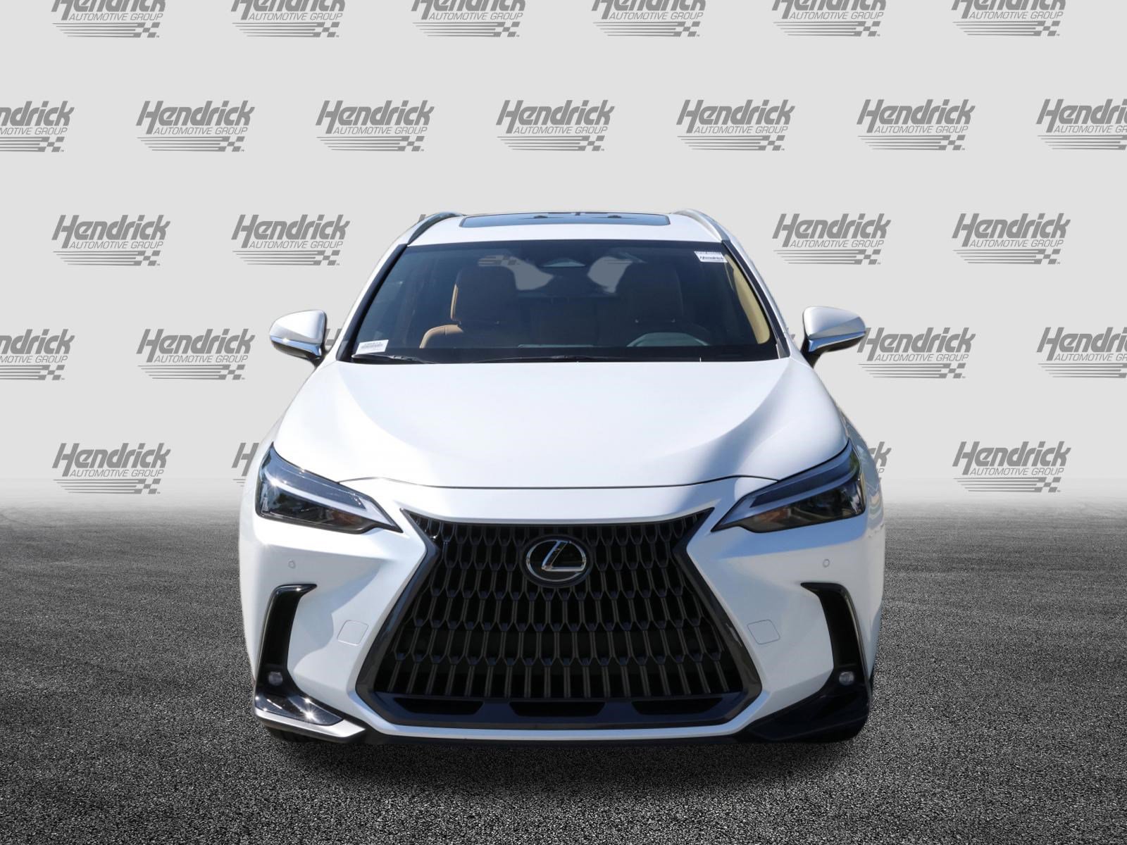 Used 2025 Lexus NX 250 FWD w/ Towing Package (2000 Lbs) image 3