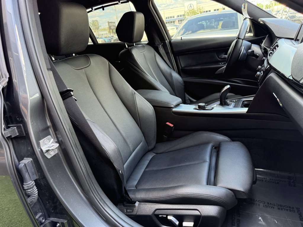 Used 2016 BMW 328i Sedan w/ Driver Assistance Package image 20