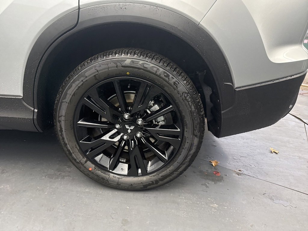 New 2026 Mitsubishi Eclipse Cross LE image 11