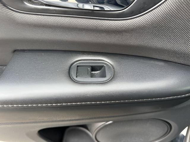 Used 2020 Honda HR-V LX image 16