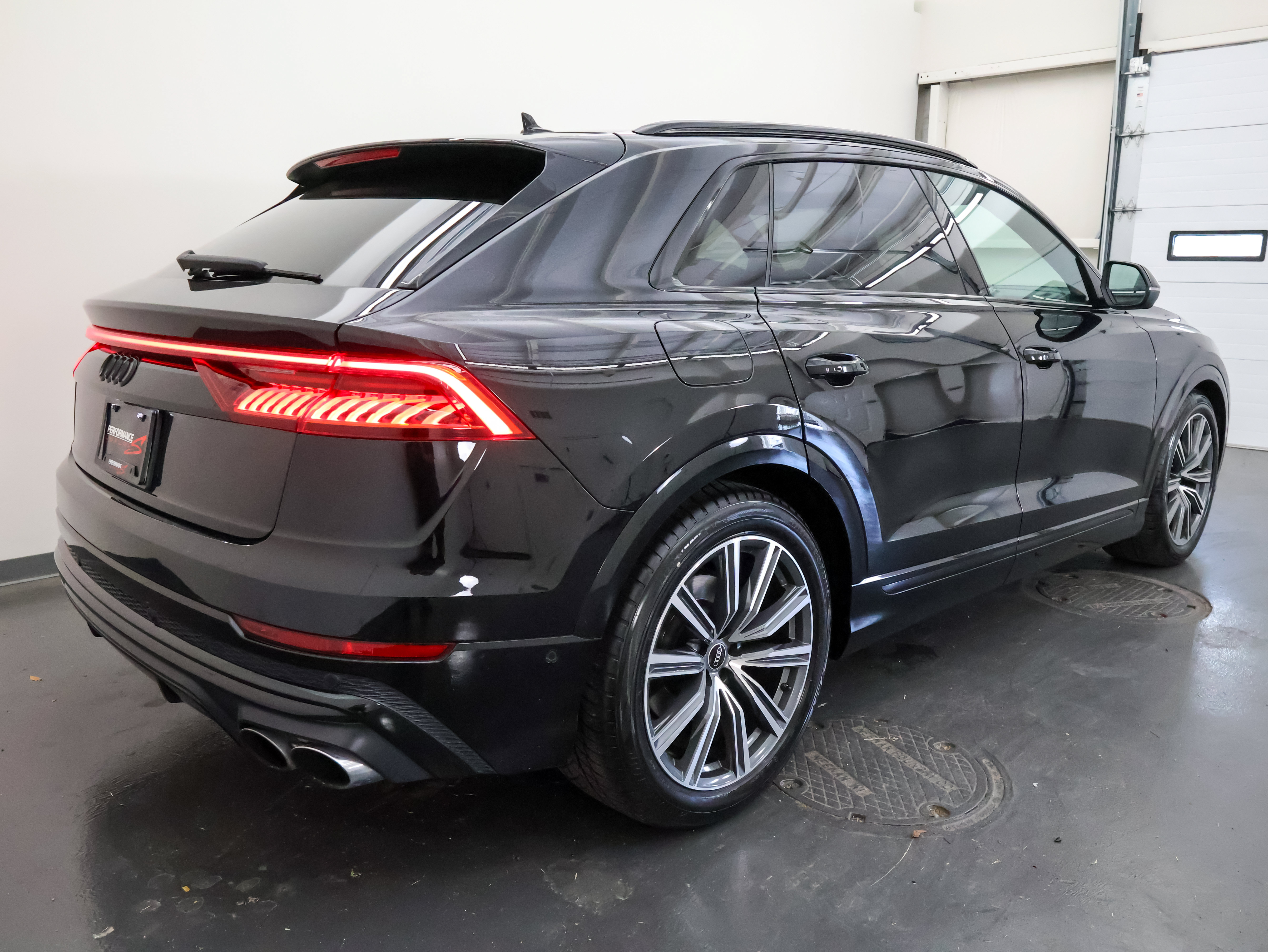 Used 2022 Audi SQ8 Premium Plus AWD/4WD image 3