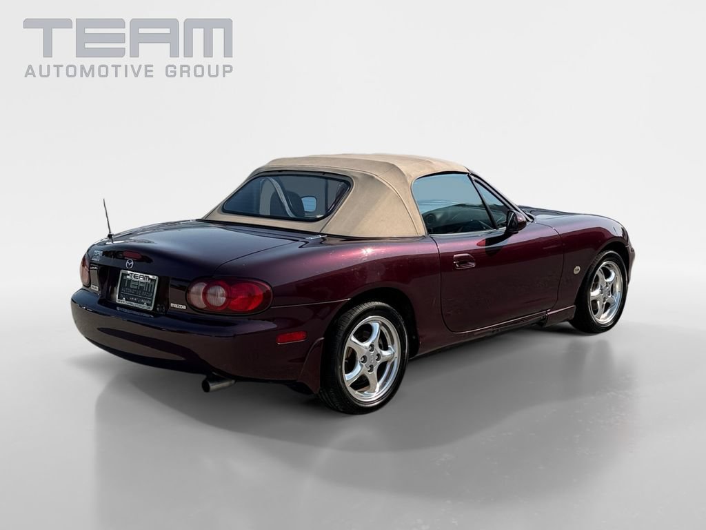 Used 2000 MAZDA MX-5 Miata RWD image 4