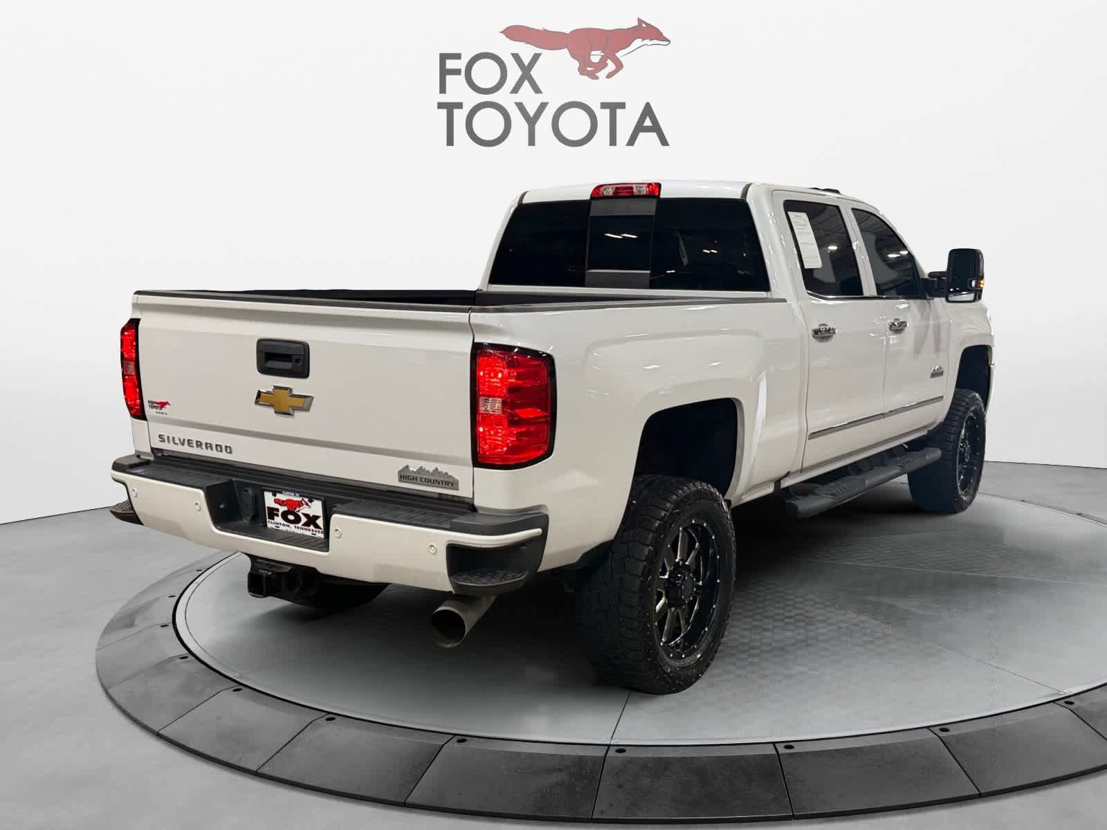 Used 2019 Chevrolet Silverado 2500 High Country w/ Duramax Plus Package AWD/4WD image 6