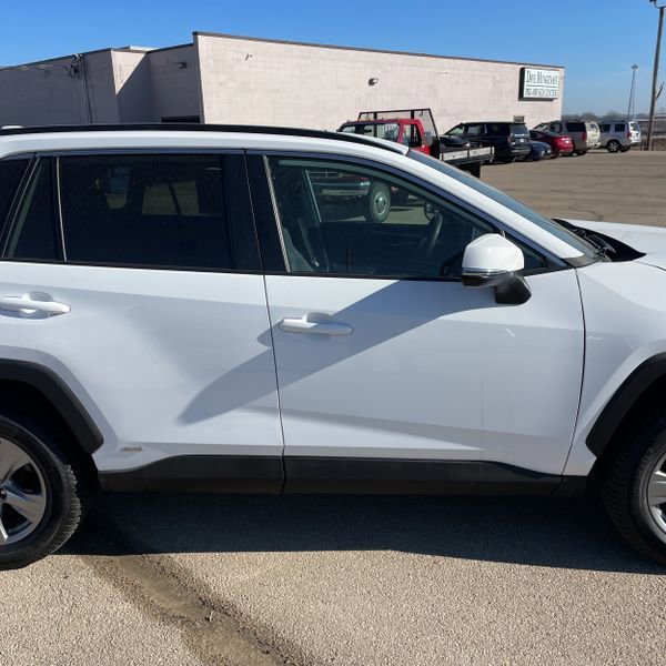Used 2023 Toyota RAV4 XLE image 14