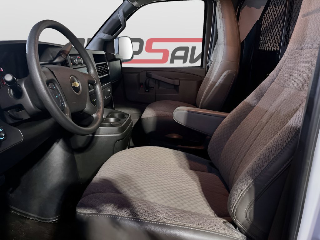Used 2025 Chevrolet Express 2500 w/ Communications Package RWD image 19