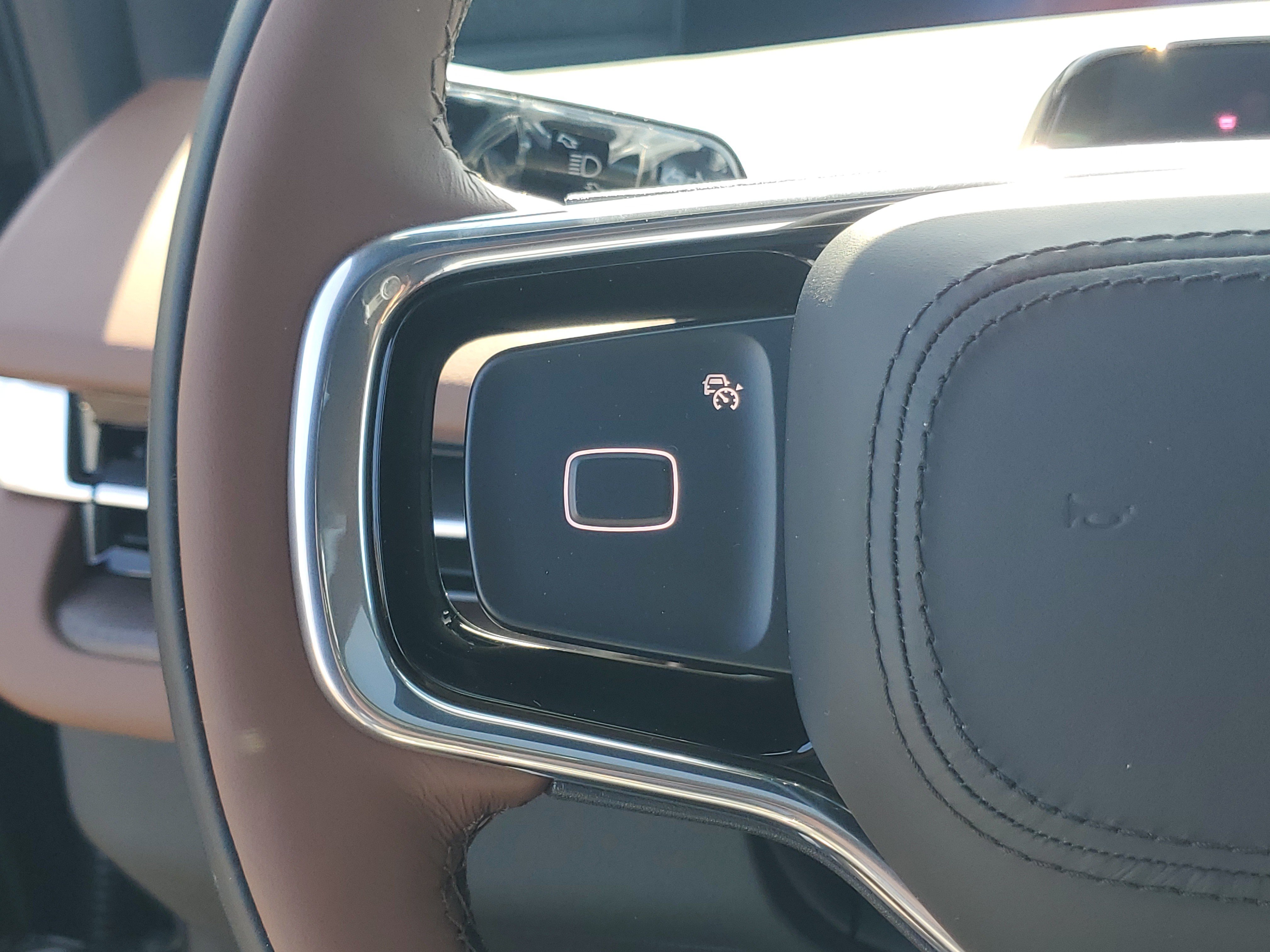 New 2026 Lincoln Navigator Reserve AWD/4WD image 17