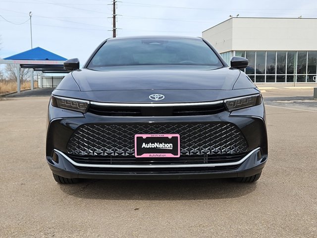 Used 2024 Toyota Crown Platinum image 2