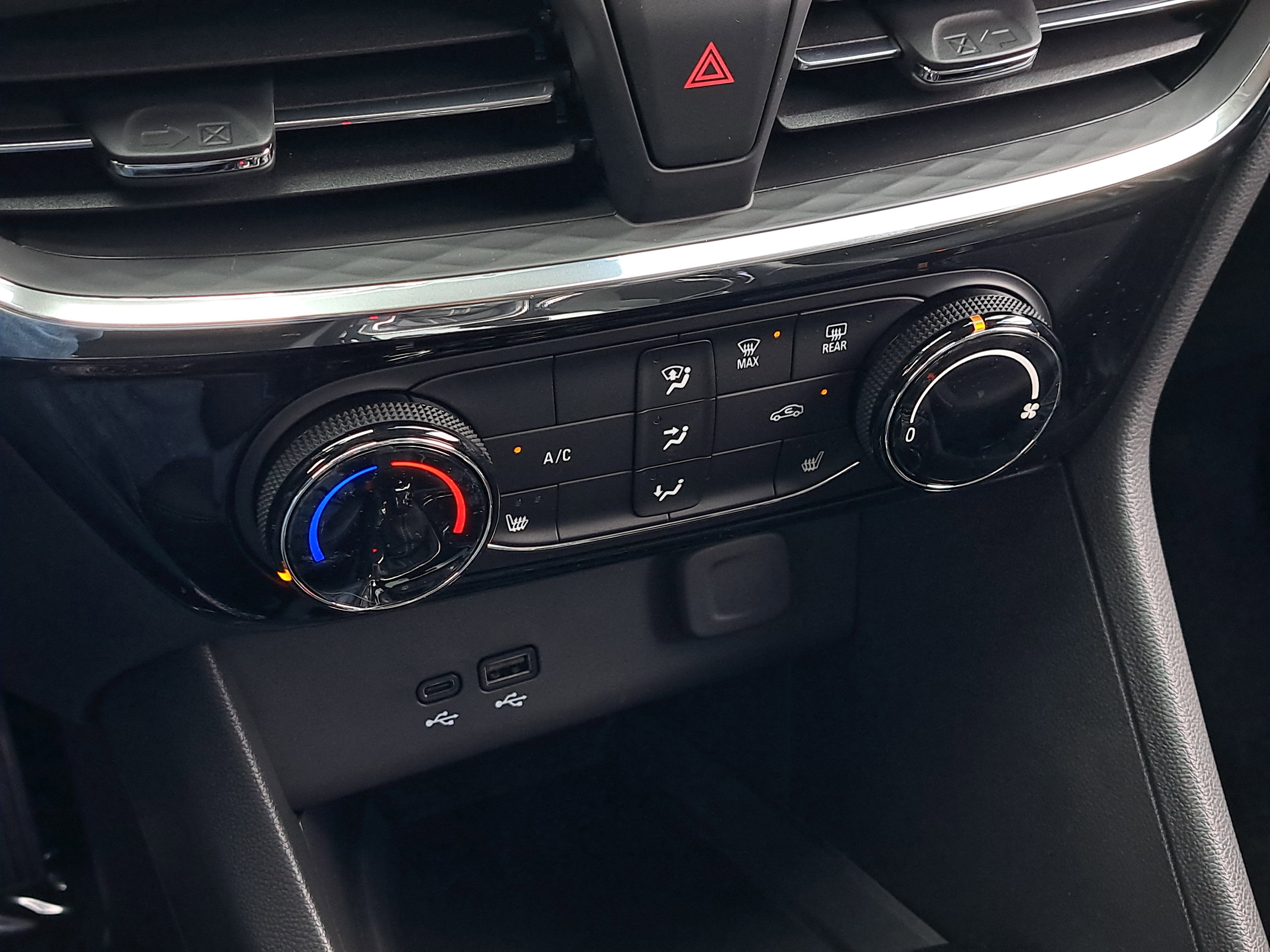 New 2026 Buick Encore GX Sport Touring w/ Comfort Package image 27