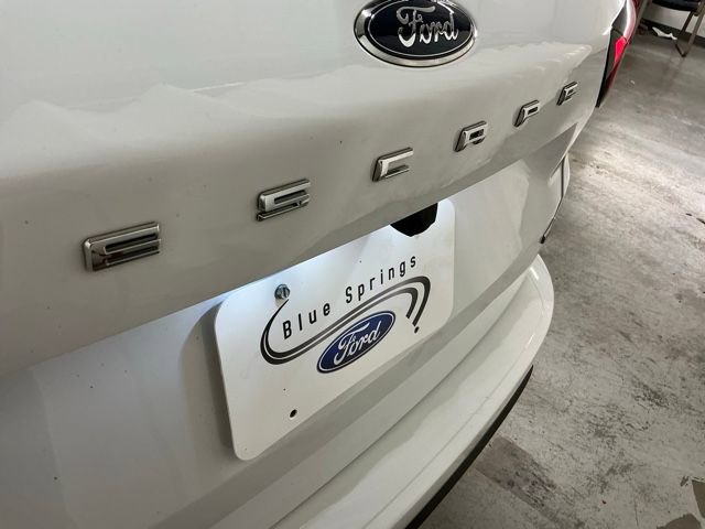 Used 2023 Ford Escape ST-Line w/ Equipment Group 301A image 6