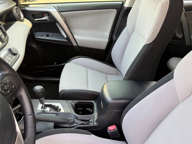 Used 2016 Toyota RAV4 XLE w/ Convenience Package AWD/4WD image 10