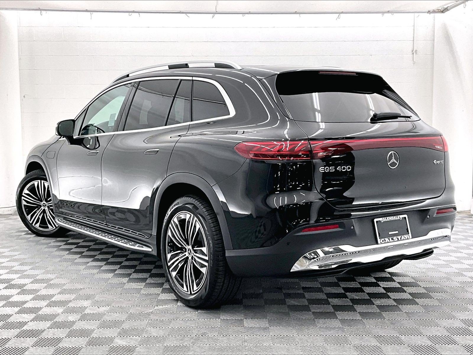 New 2026 Mercedes-Benz EQS 400 4MATIC SUV image 2