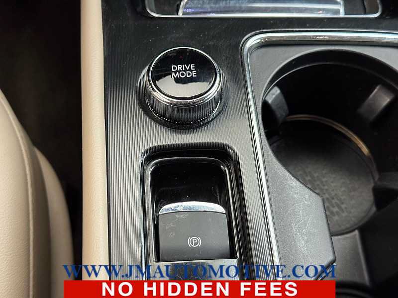 Used 2022 Lincoln Corsair AWD w/ Premium Package image 33