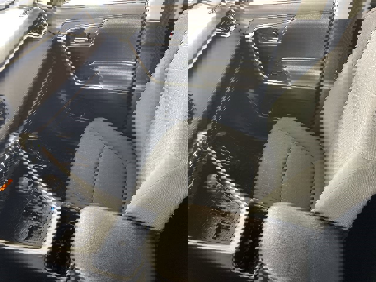 Used 2022 Toyota RAV4 XLE image 20