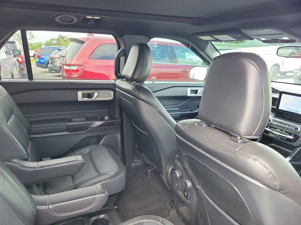 Used 2020 Ford Explorer Limited w/ Class III Trailer Tow Package image 34