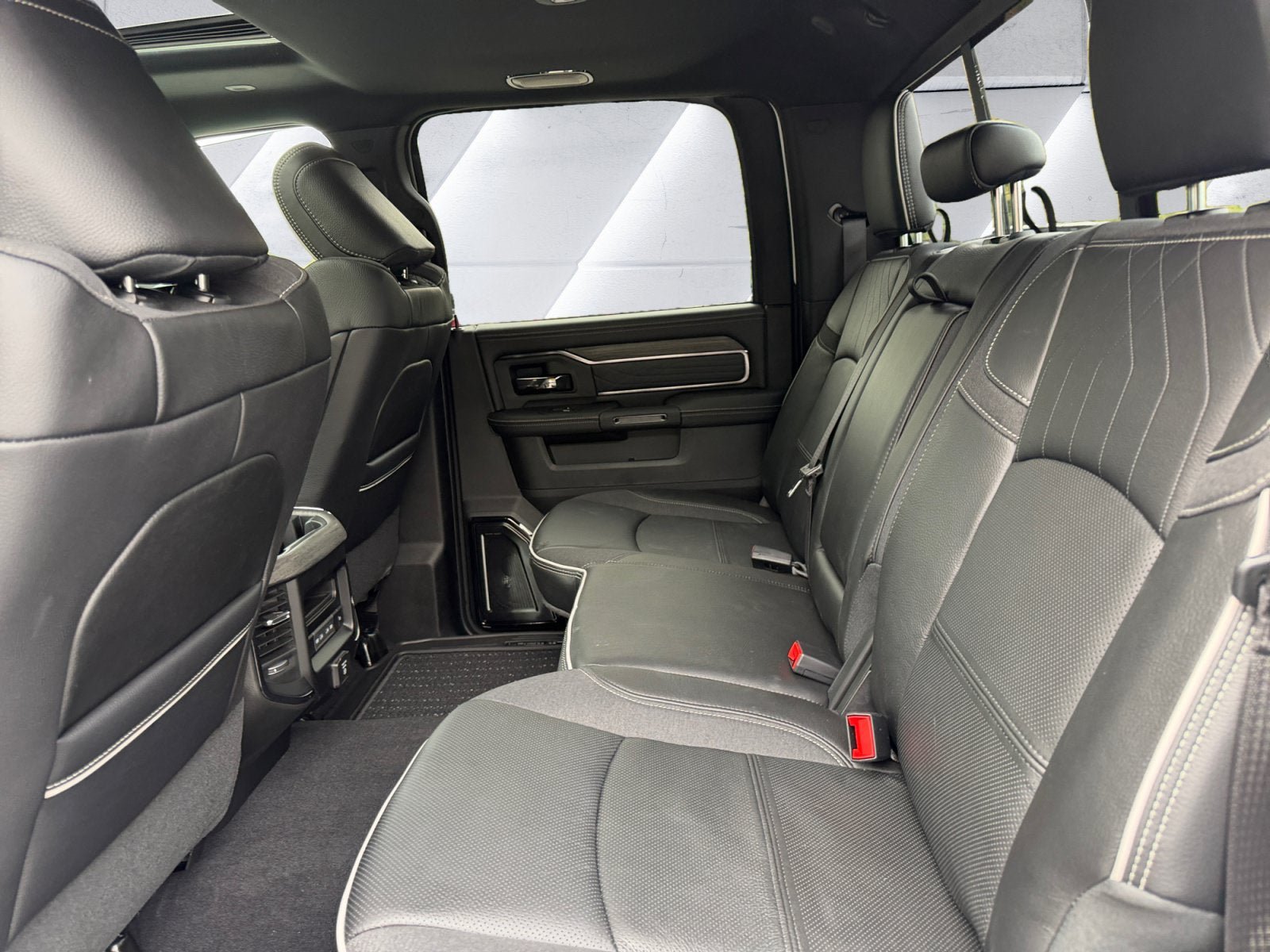 New 2026 RAM 3500 Limited AWD/4WD image 13