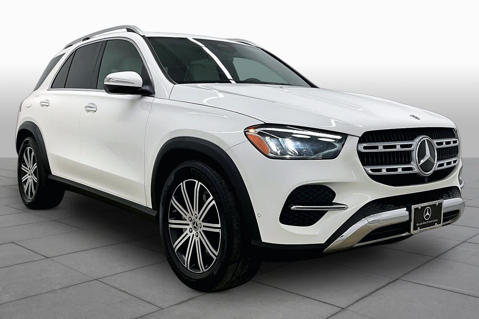 Used 2025 Mercedes-Benz GLE 350 4MATIC image 3